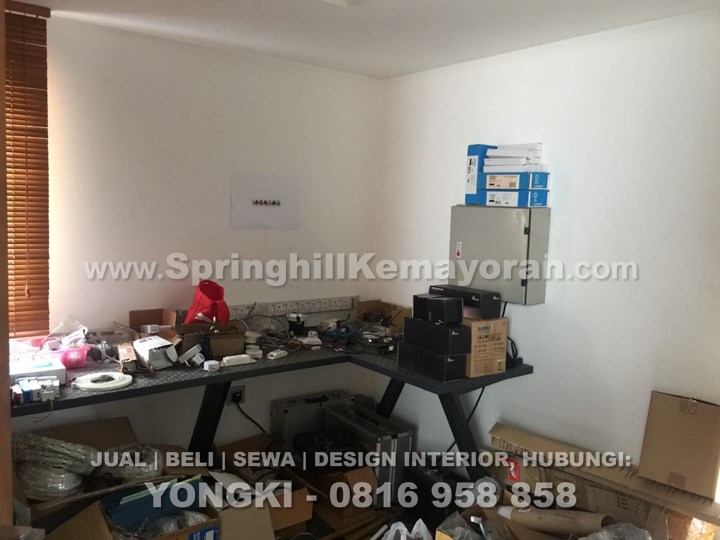 Rumah 3 lantai di Senopati (SKC-5110)