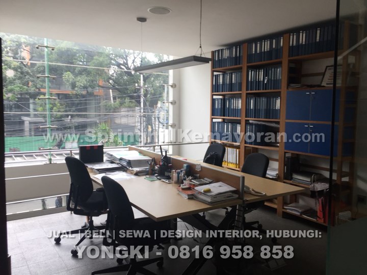 Rumah 3 lantai di Senopati (SKC-5110)
