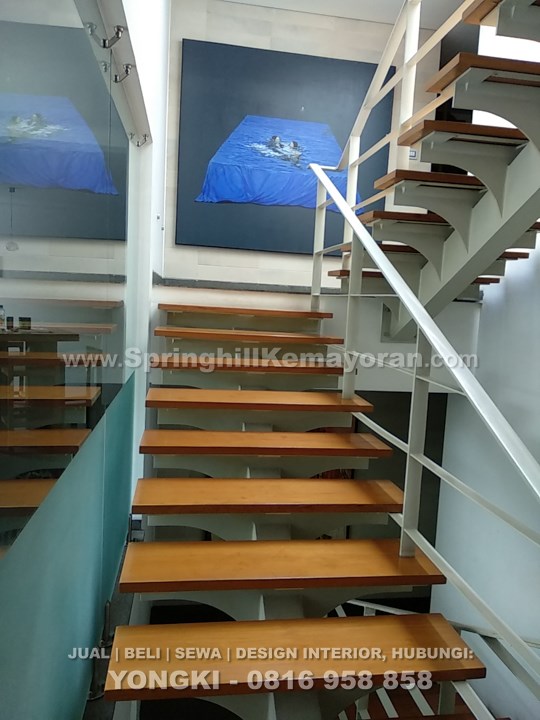 Rumah 3 lantai di Senopati (SKC-5110)