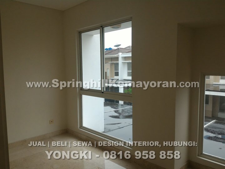 Rumah 8x15 di Golf Residence Kemayoran (SKC-6188)