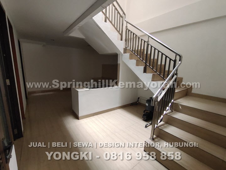 Rumah 3 lantai di Kelapa Gading (SKC-7726)