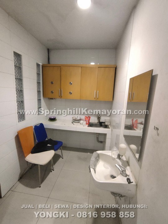 Ruko Gandeng di Pecenongan (SKC-10877)