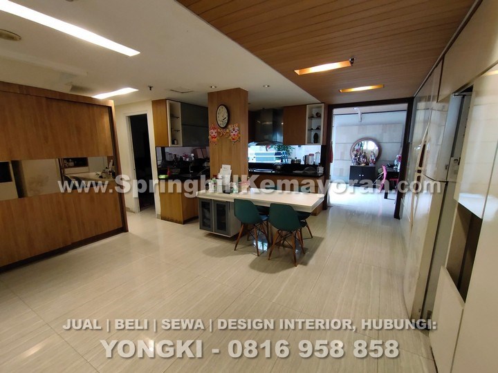 Rumah di MOI Kelapa Gading (SKC-11205)