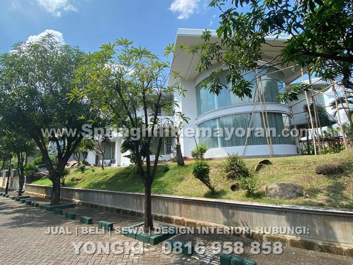Rumah 2 lantai di Kelapa Gading (SKC-11789)
