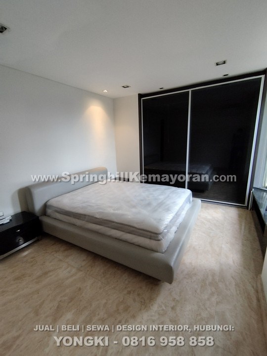 Rumah di Puri Marina Ancol (SKC-12537)
