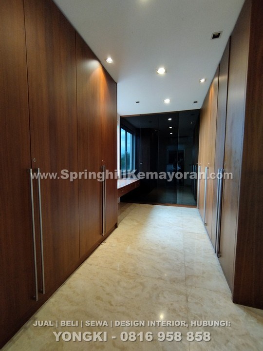 Rumah di Puri Marina Ancol (SKC-12537)