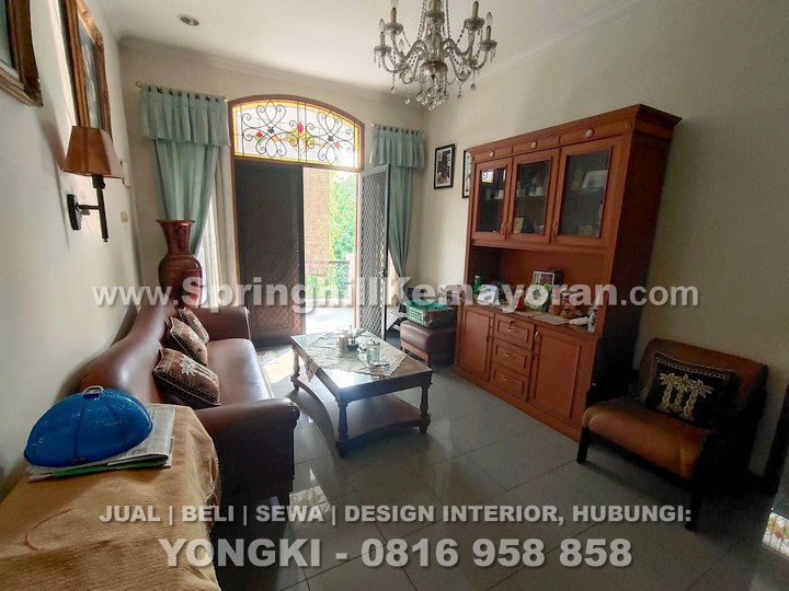 Rumah 2½ lantai di Sunter Podomoro (SKC-12442)