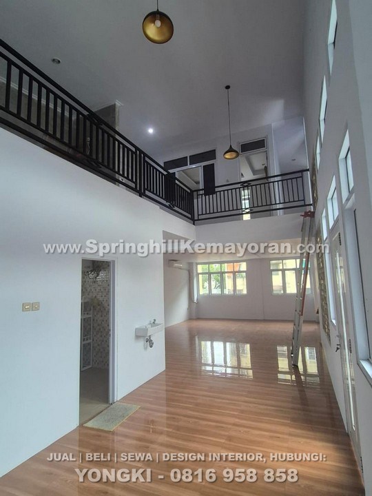 Rumah 2½ Lantai di Kemayoran (SKC-15820)